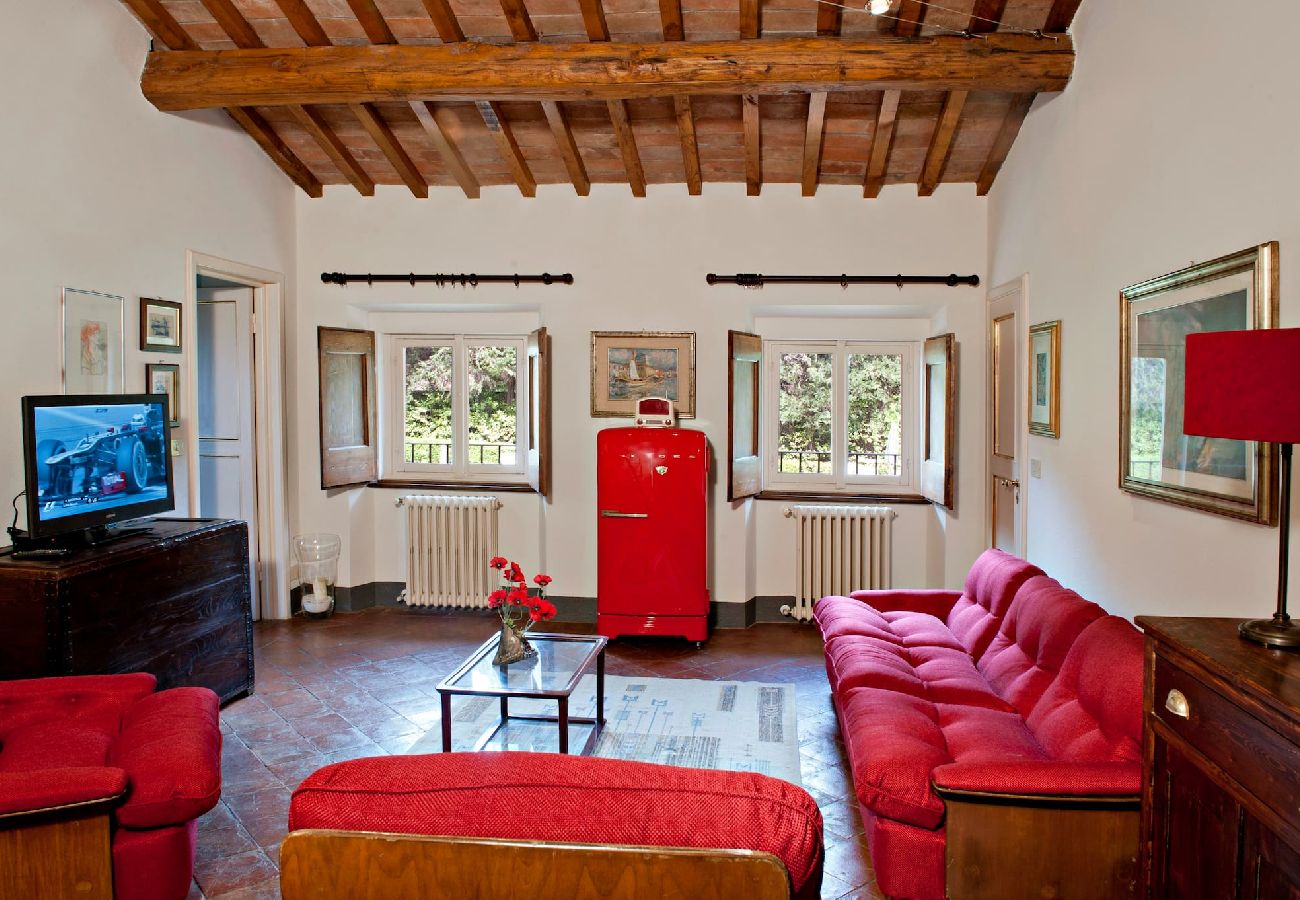 Villa in Camaiore - Luxury Villa close to the sea of Forte dei Marmi