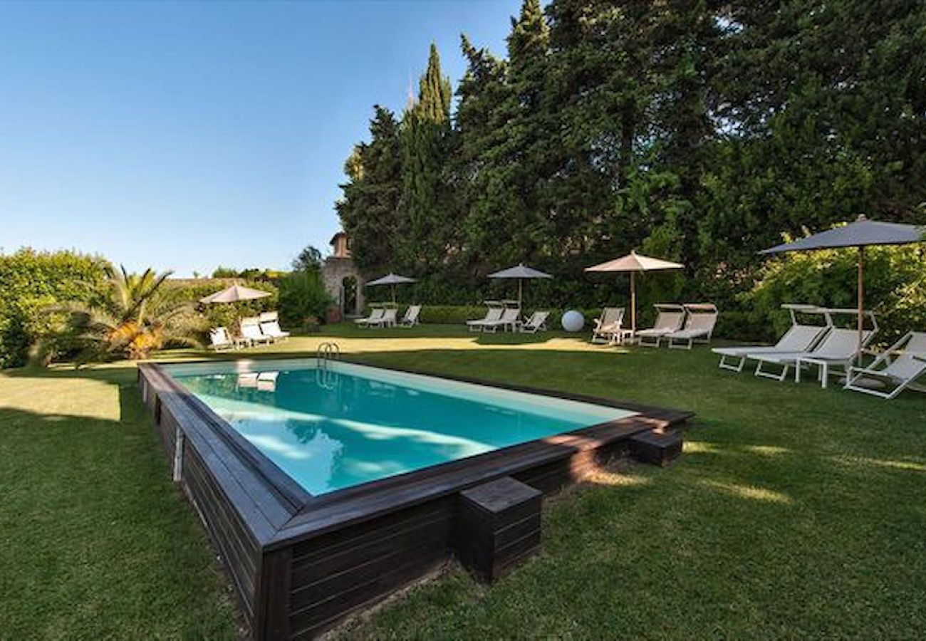 Villa in Camaiore - Luxury Villa close to the sea of Forte dei Marmi