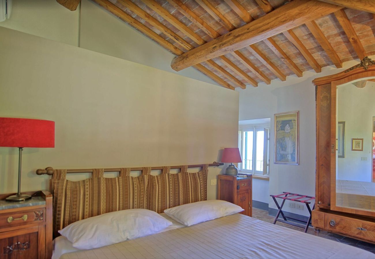 Villa in Camaiore - Luxury Villa close to the sea of Forte dei Marmi