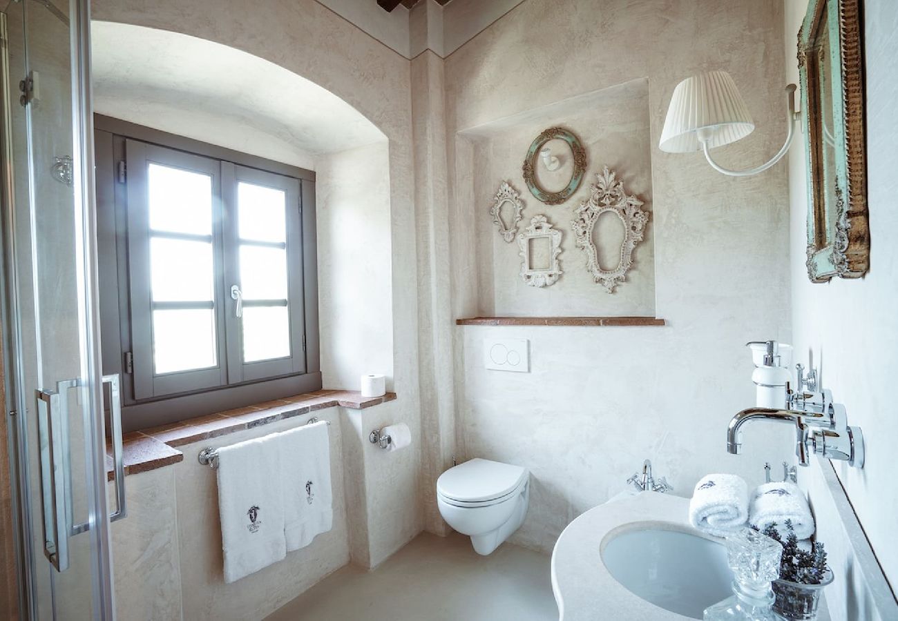 Villa in Reggello - Villa Ruota with views on the Tuscan countryside