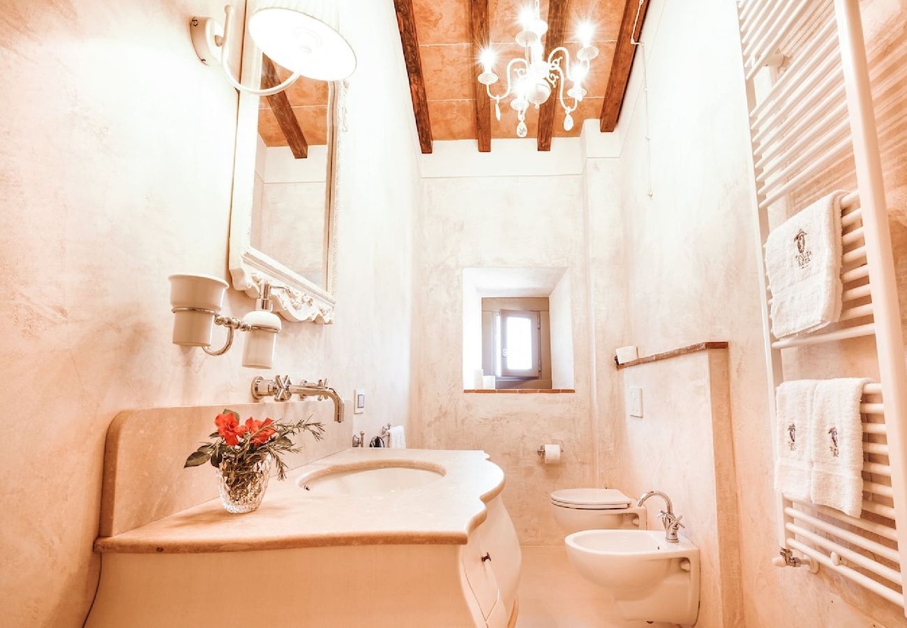 Villa in Reggello - Villa Ruota with views on the Tuscan countryside