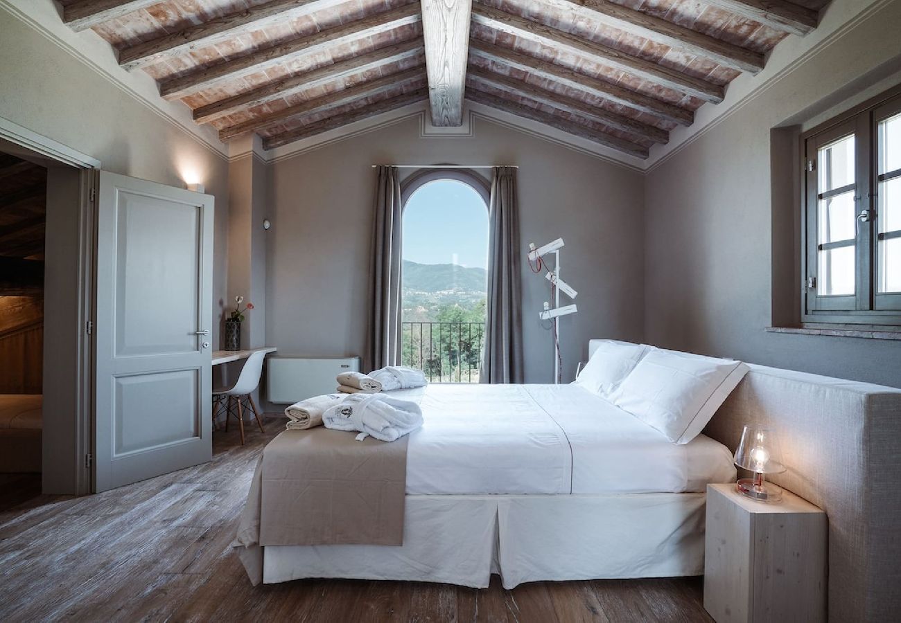 Villa in Reggello - Villa Ruota with views on the Tuscan countryside