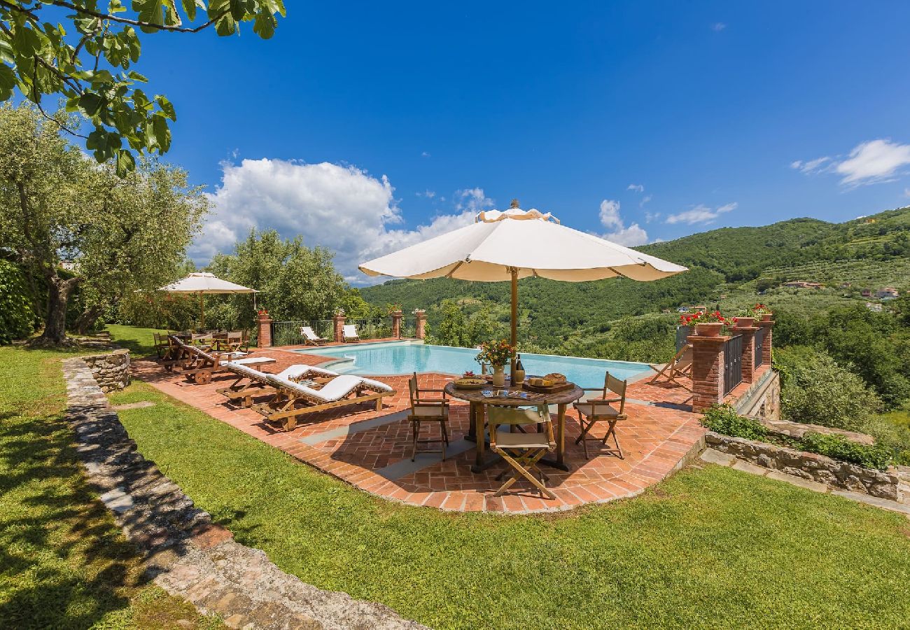 House in Monsummano Terme - Luxury Tuscan villa with exclusive pool