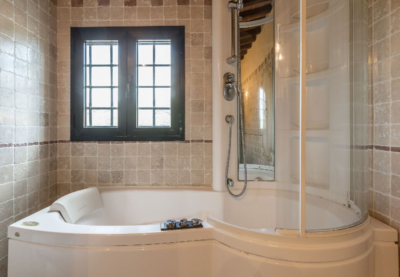 House in Monsummano Terme - Luxury Tuscan villa with exclusive pool