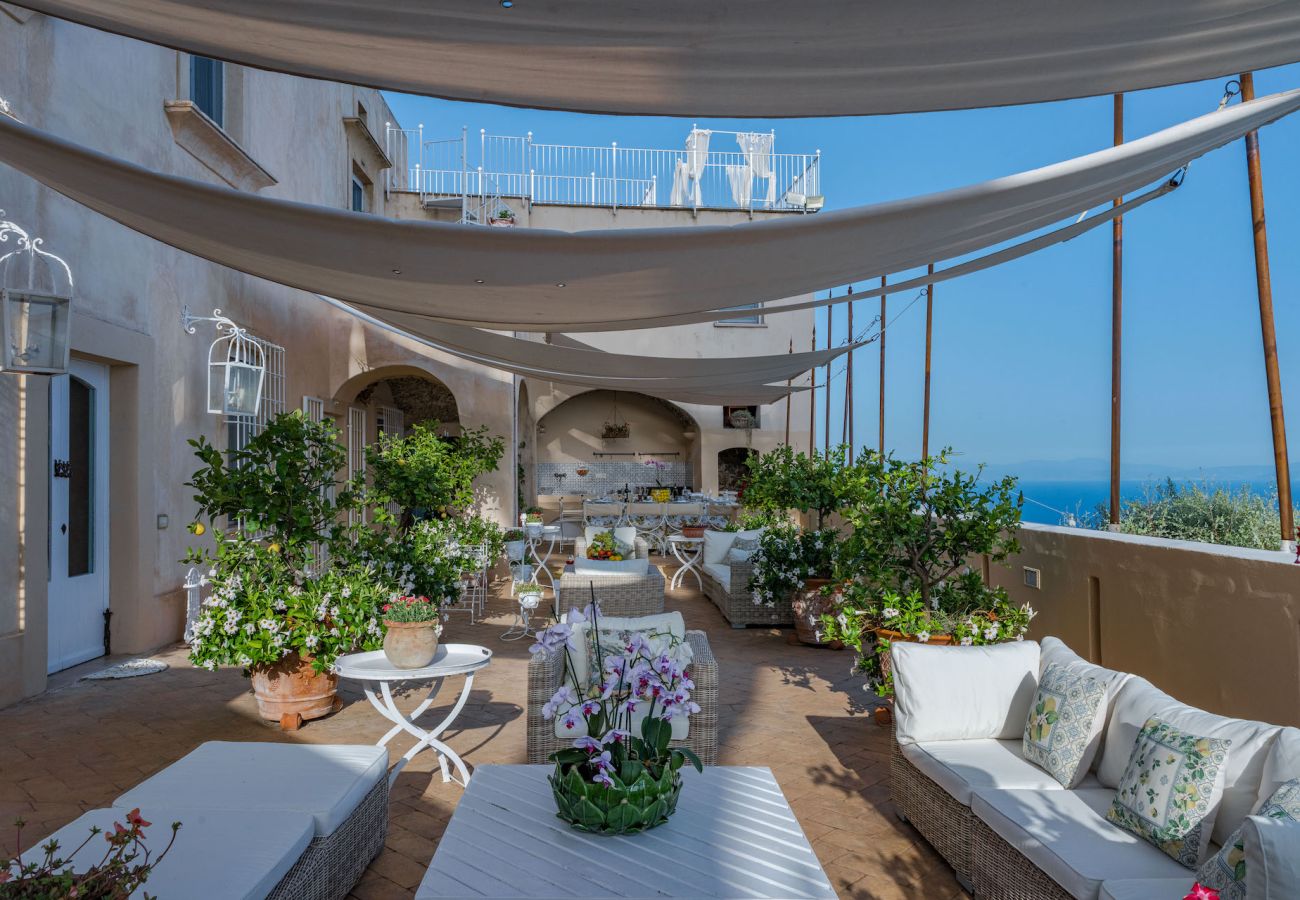 Villa in Furore - IL MANIERO DEGLI DEI