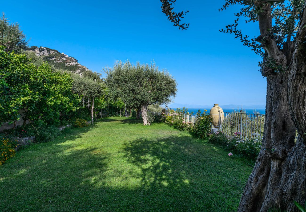 Villa in Furore - IL MANIERO DEGLI DEI