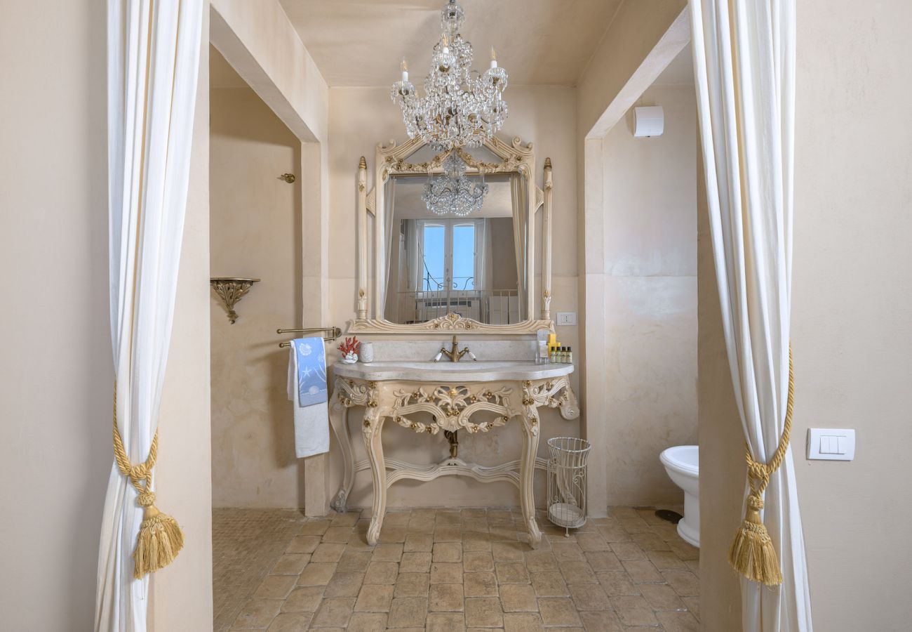 Villa in Furore - IL MANIERO DEGLI DEI