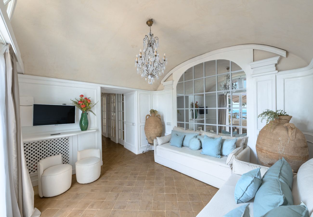 Villa in Furore - IL MANIERO DEGLI DEI