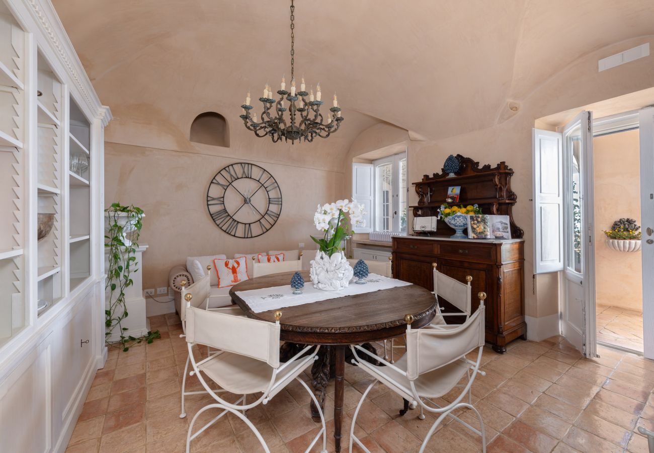 Villa in Furore - IL MANIERO DEGLI DEI