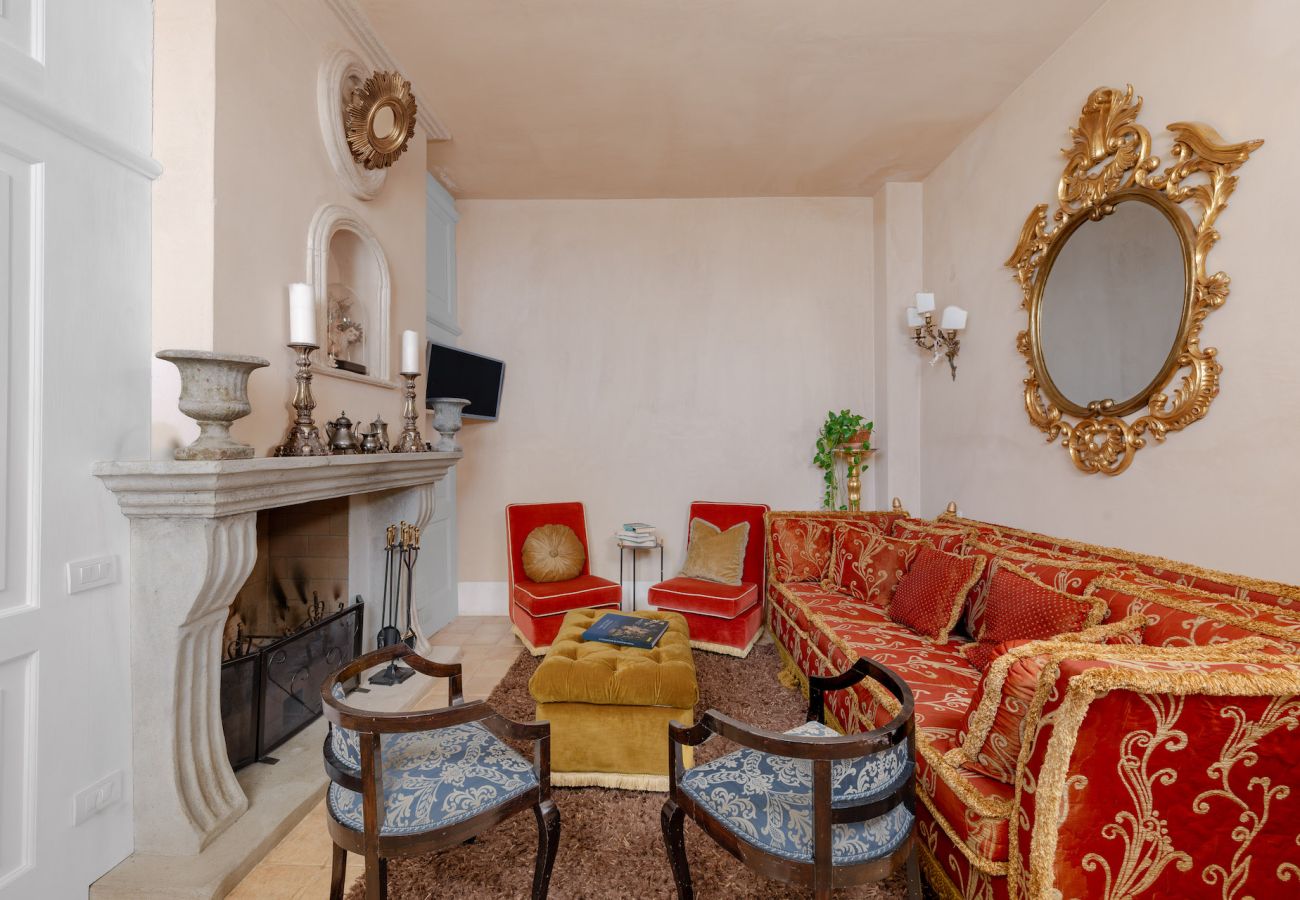 Villa in Furore - IL MANIERO DEGLI DEI