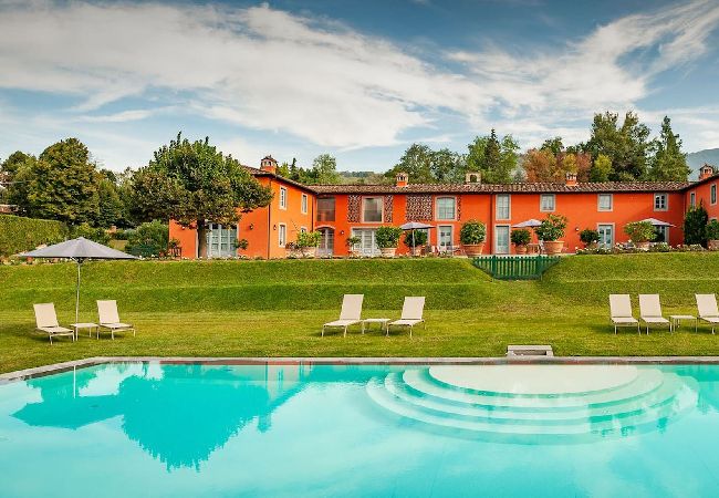 Villa in Lucca - Stunning Luxury Villa with pool