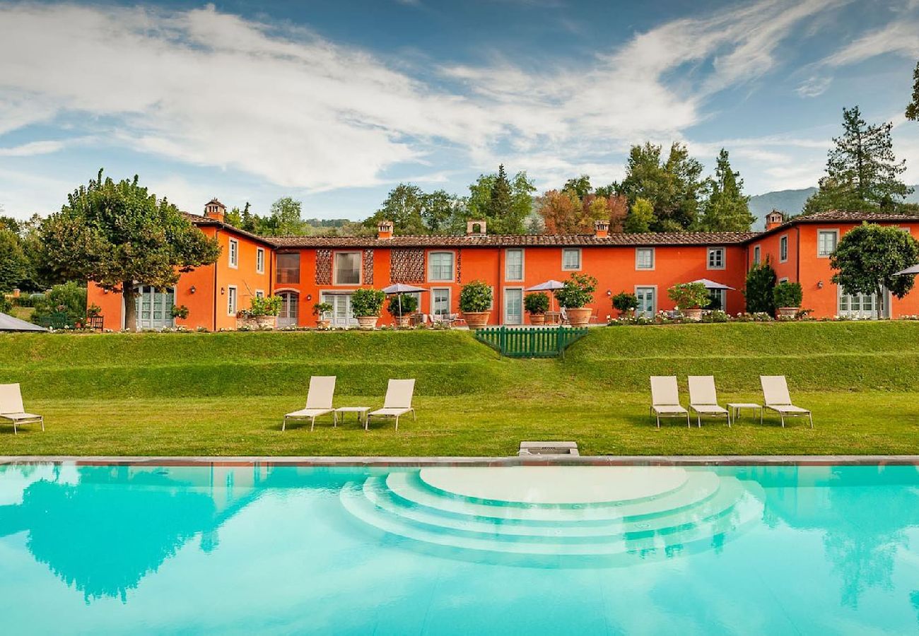 Villa in Lucca - Stunning Luxury Villa with pool