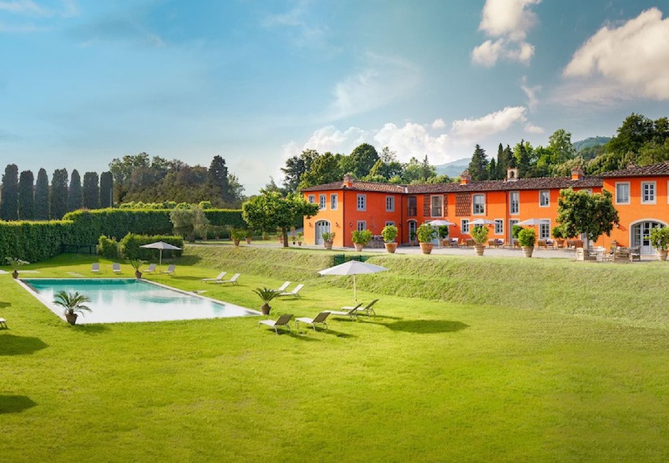 Villa in Lucca - Stunning Luxury Villa with pool