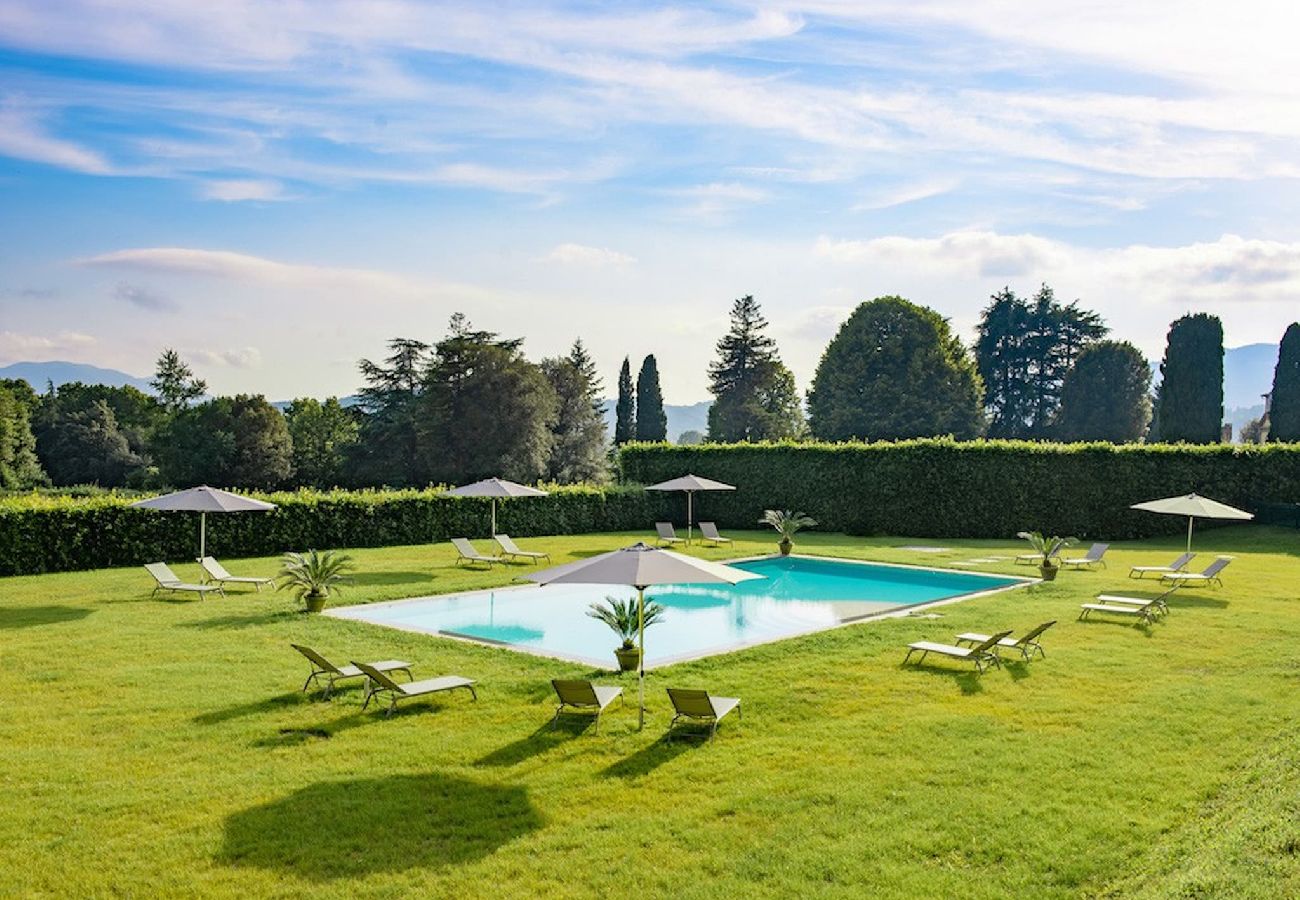 Villa in Lucca - Stunning Luxury Villa with pool