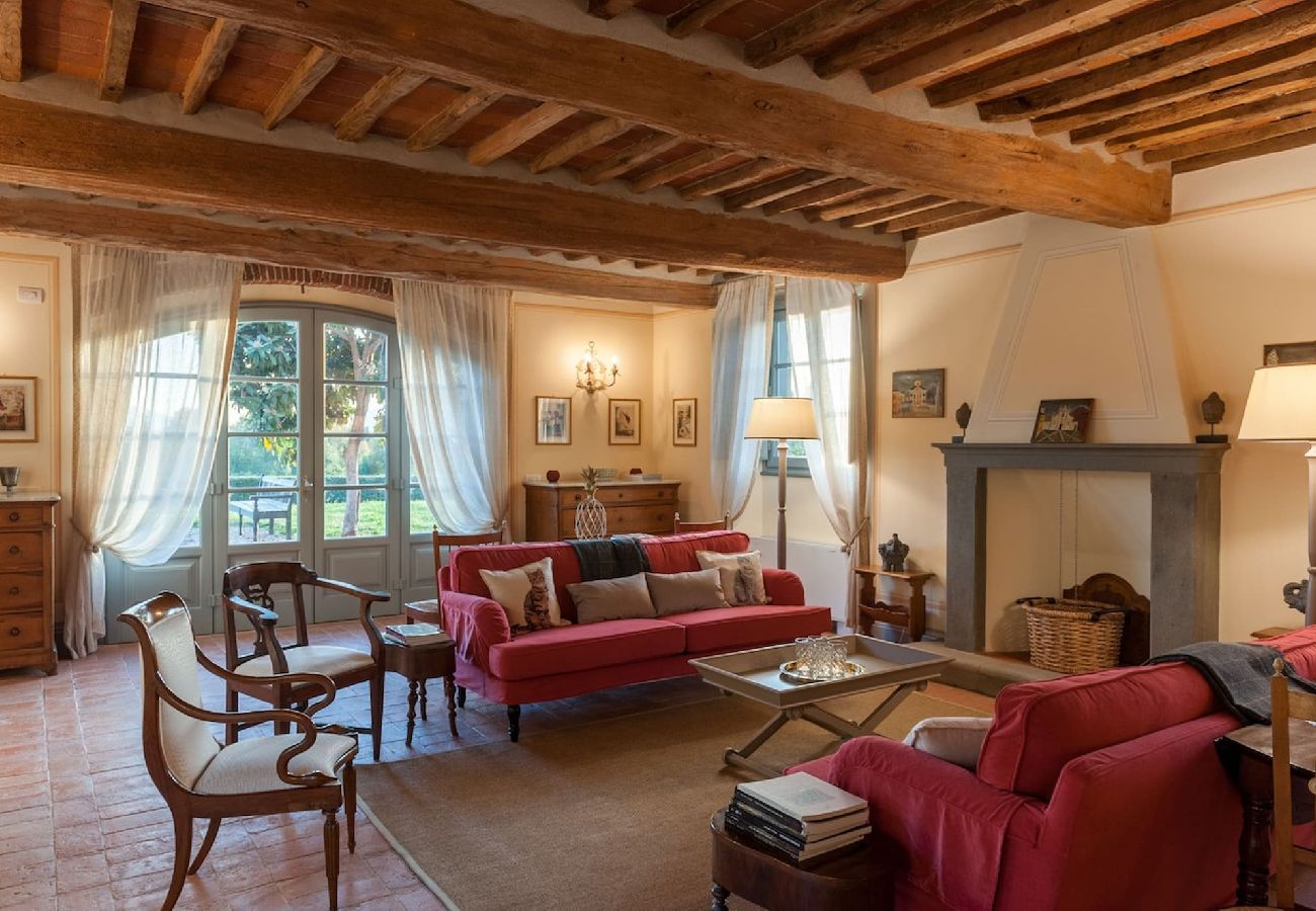 Villa in Lucca - Stunning Luxury Villa with pool