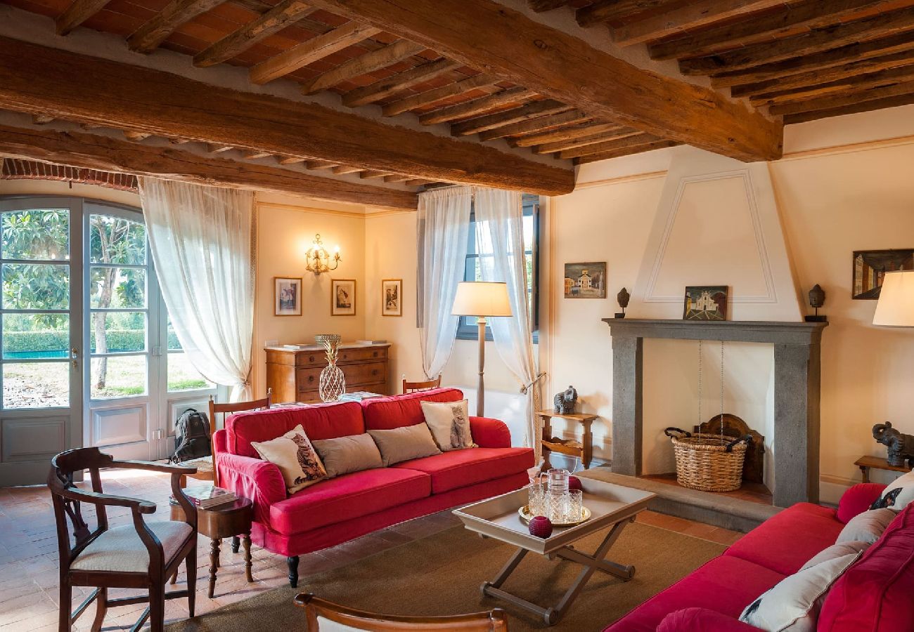 Villa in Lucca - Stunning Luxury Villa with pool