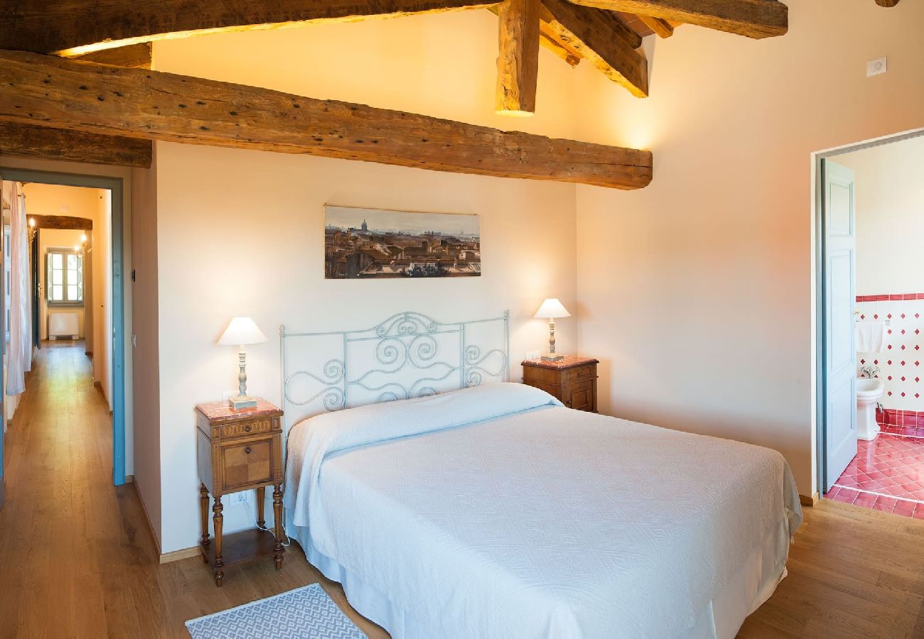 Villa in Lucca - Stunning Luxury Villa with pool