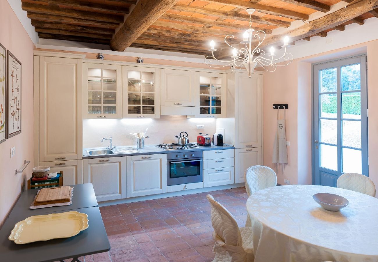 Villa in Lucca - Stunning Luxury Villa with pool