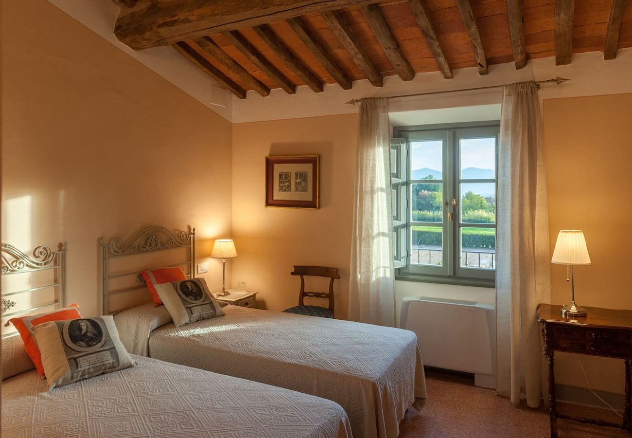 Villa in Lucca - Stunning Luxury Villa with pool