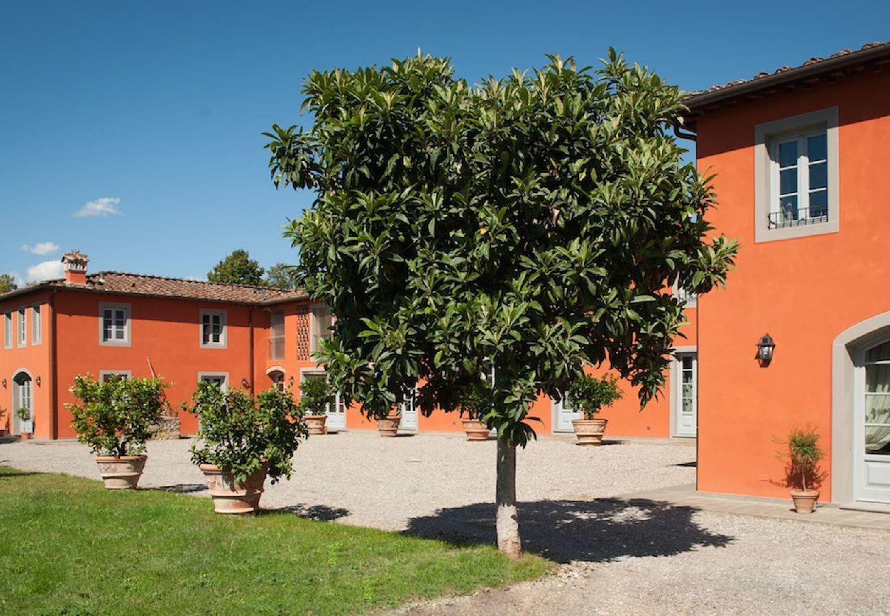 Villa in Lucca - Stunning Luxury Villa with pool