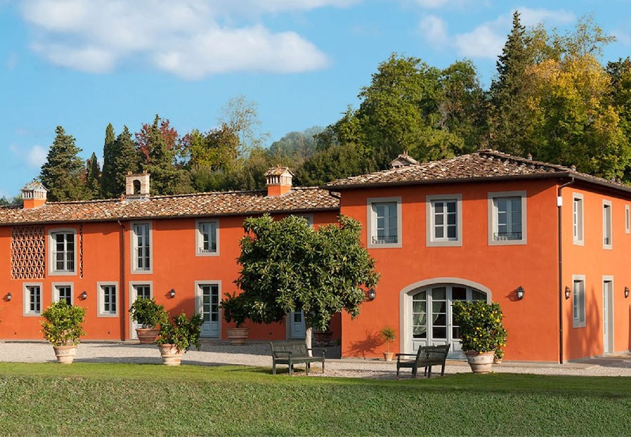 Villa in Lucca - Stunning Luxury Villa with pool