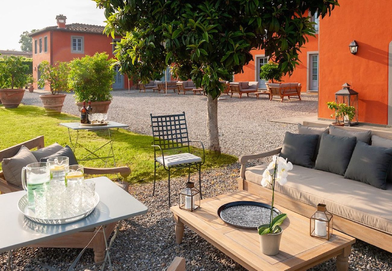 Villa in Lucca - Stunning Luxury Villa with pool