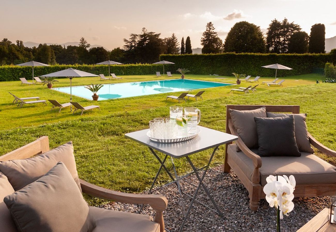 Villa in Lucca - Stunning Luxury Villa with pool