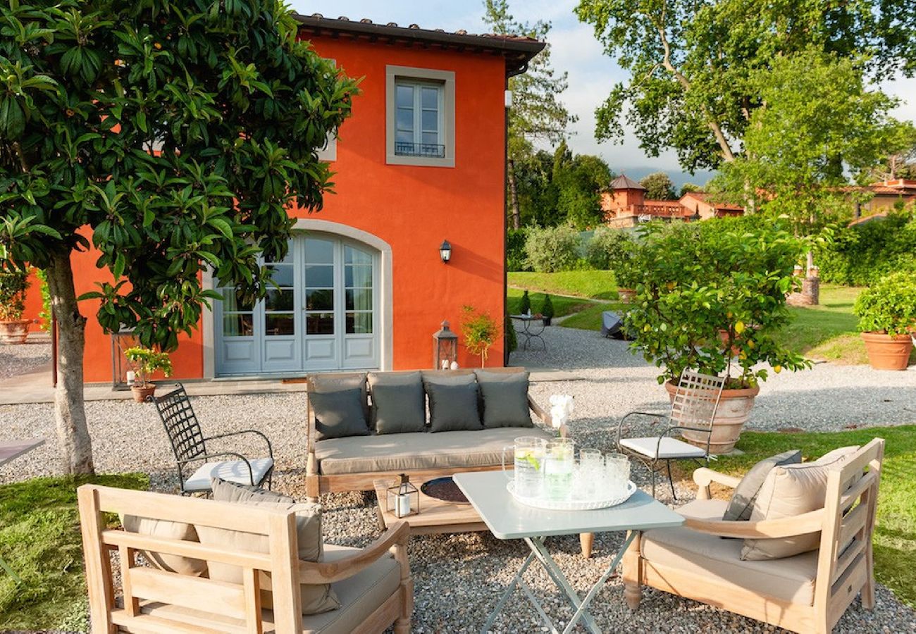 Villa in Lucca - Stunning Luxury Villa with pool