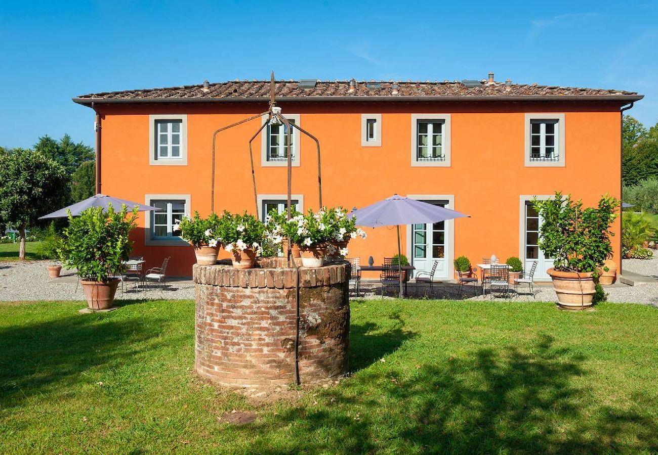 Villa in Lucca - Stunning Luxury Villa with pool