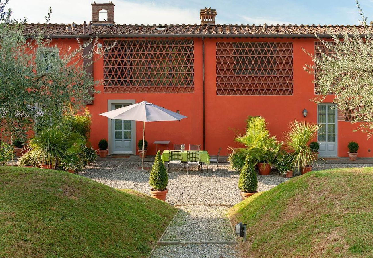Villa in Lucca - Stunning Luxury Villa with pool