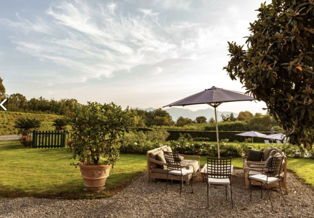 Villa in Lucca - Stunning Luxury Villa with pool