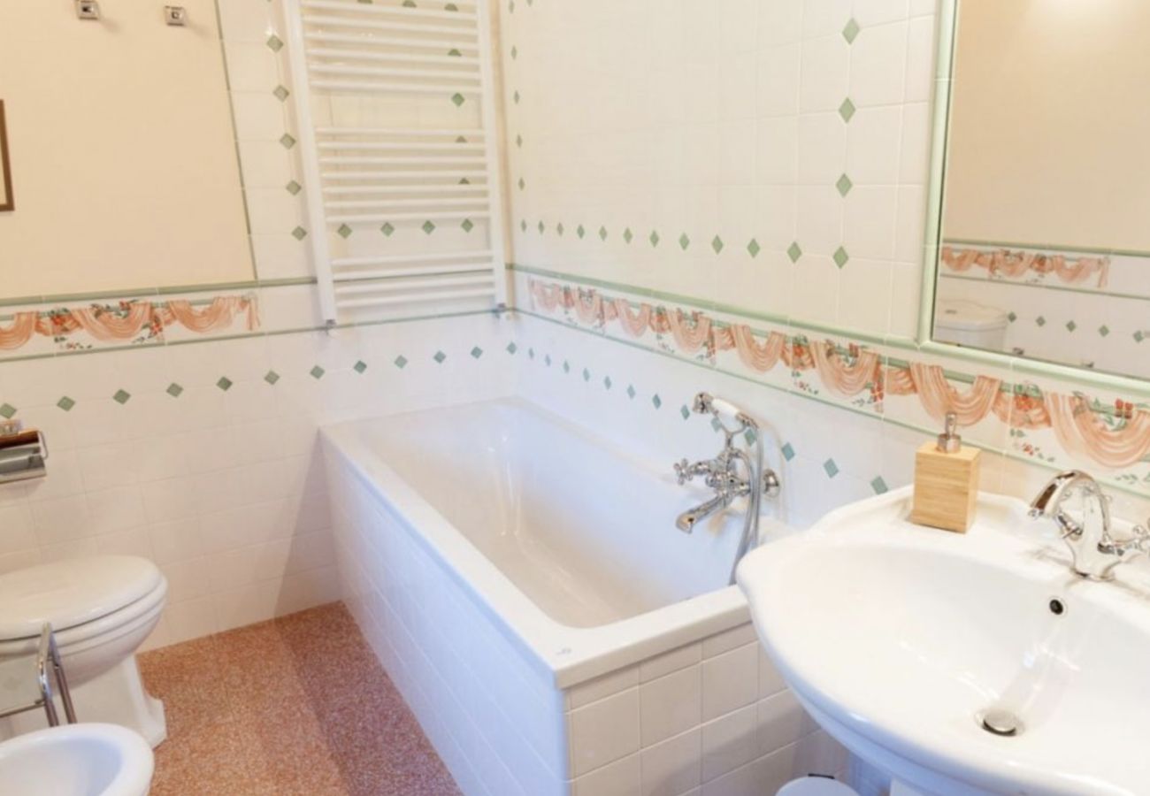 Villa in Lucca - Stunning Luxury Villa with pool