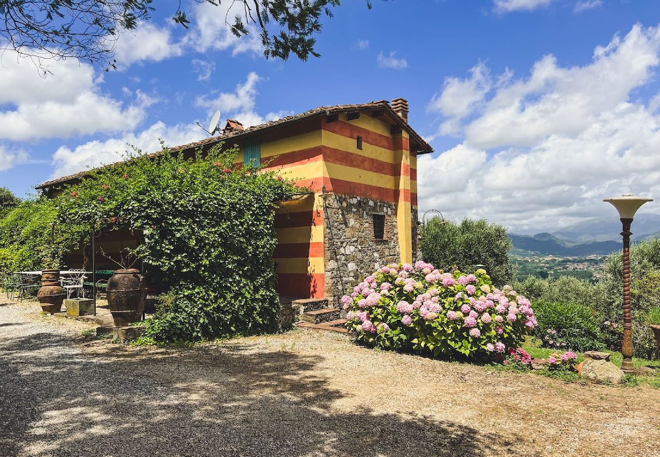 House in Lucca - VILLA DELL´ORTENSIA