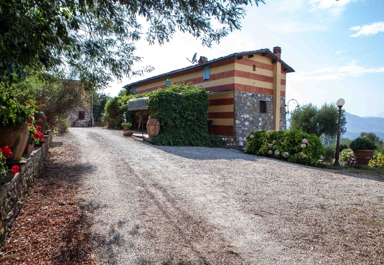 House in Lucca - VILLA DELL´ORTENSIA