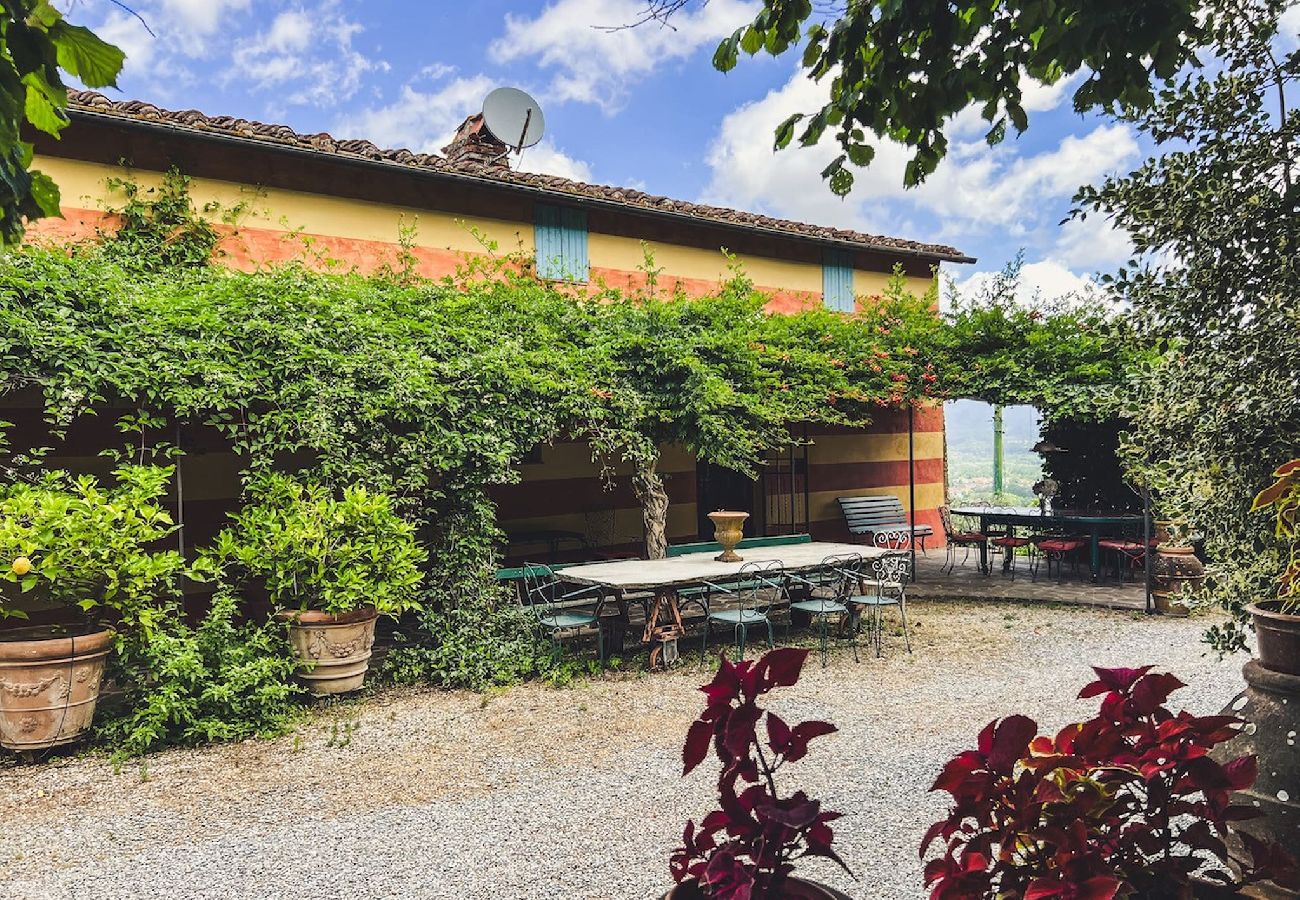 House in Lucca - VILLA DELL´ORTENSIA