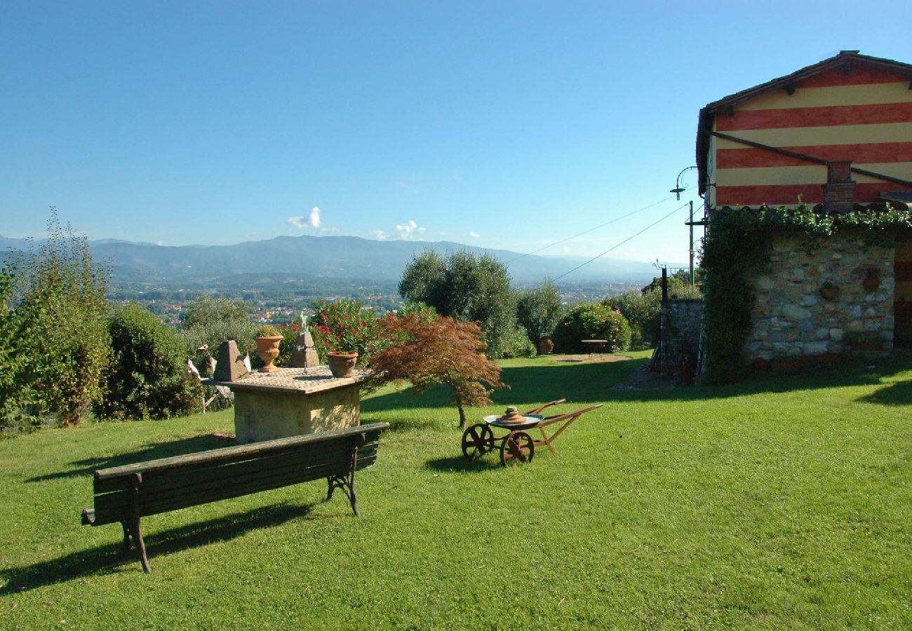 House in Lucca - VILLA DELL´ORTENSIA