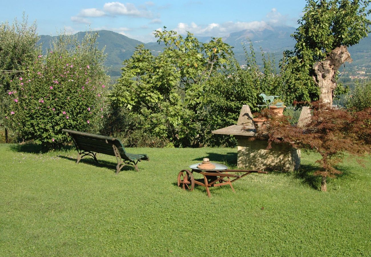 House in Lucca - VILLA DELL´ORTENSIA