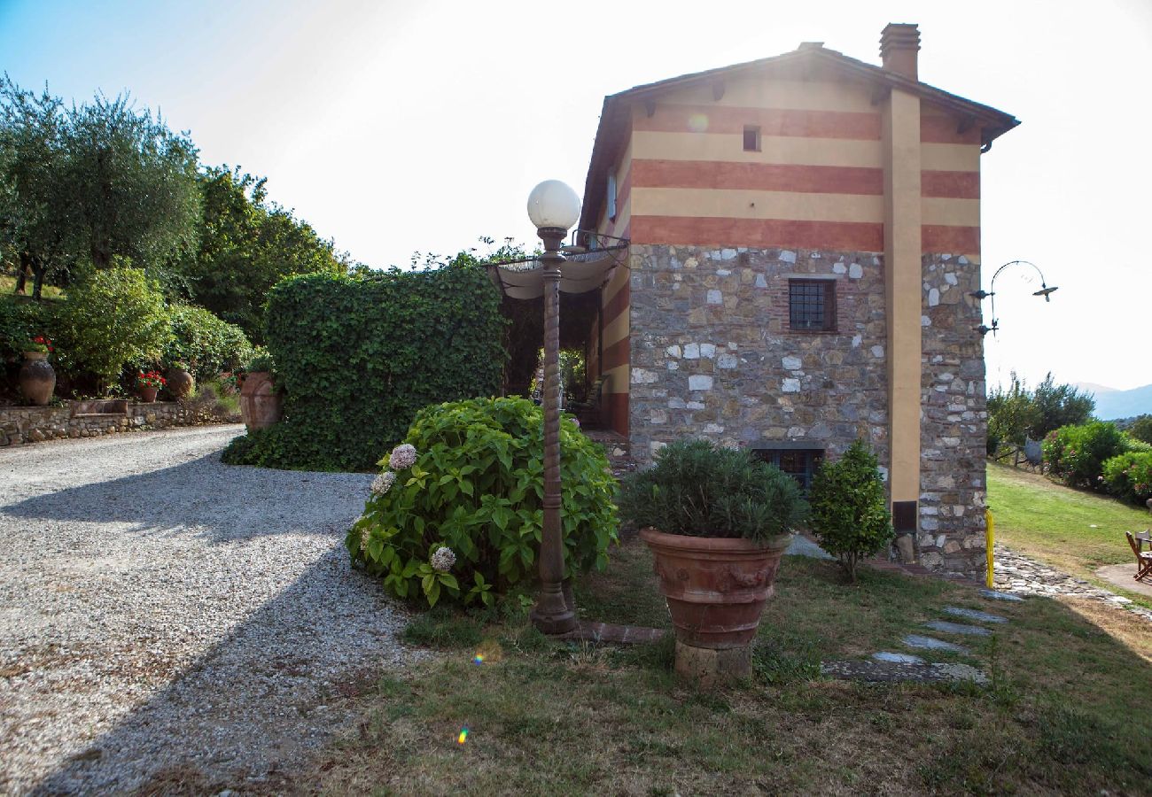 House in Lucca - VILLA DELL´ORTENSIA