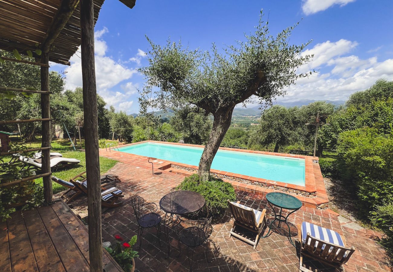 House in Lucca - VILLA DELL´ORTENSIA