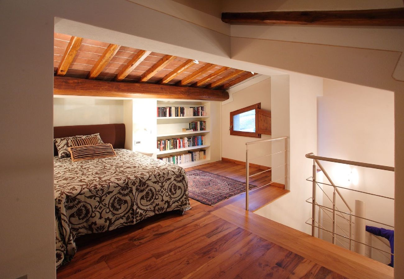 Villa in Reggello - Villa Casa Rossa in a scenic place. 16 people