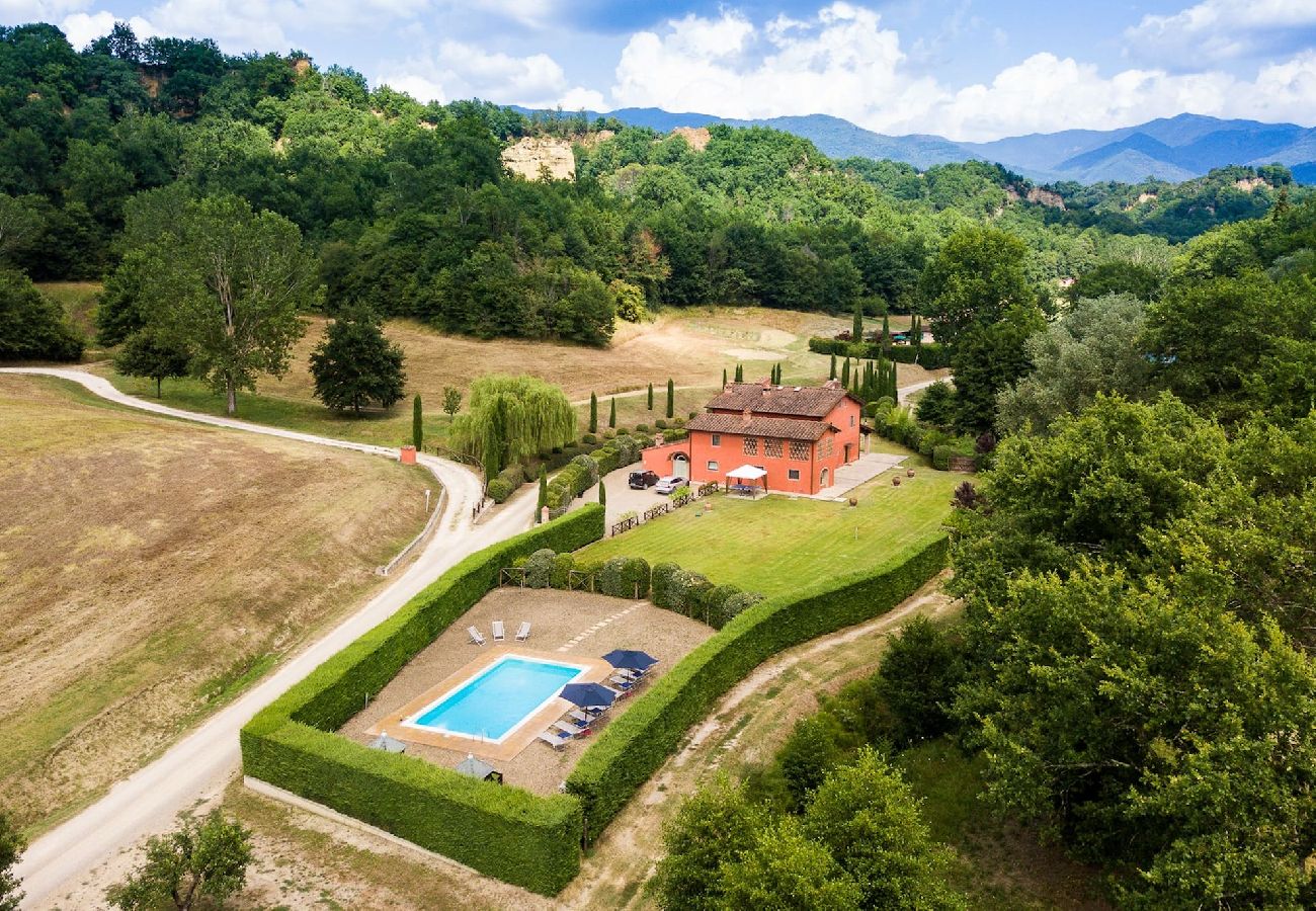 Villa in Reggello - Villa Casa Rossa in a scenic place. 16 people