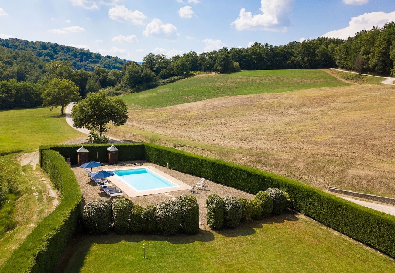 Villa in Reggello - Villa Casa Rossa in a scenic place. 16 people