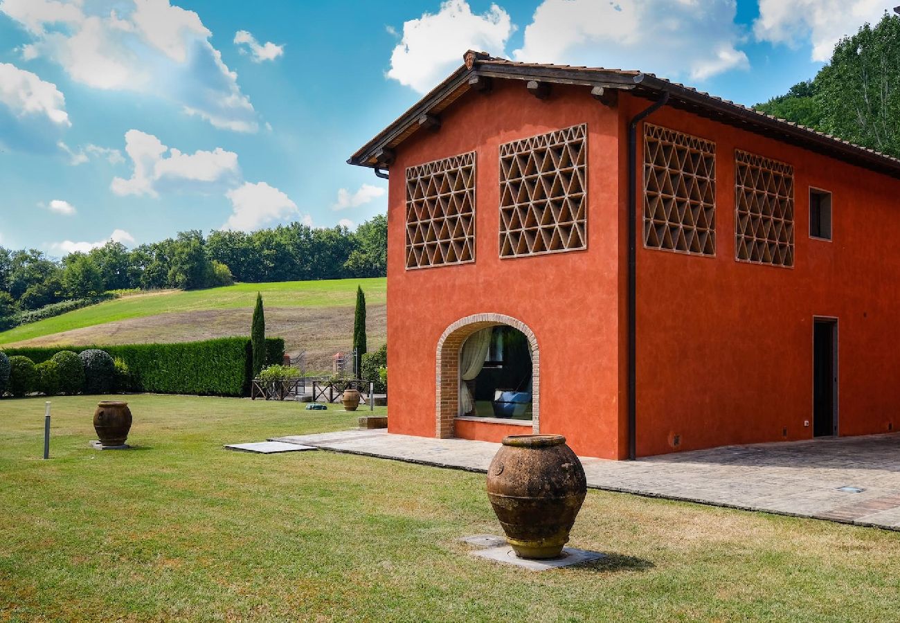 Villa in Reggello - Villa Casa Rossa in a scenic place. 16 people