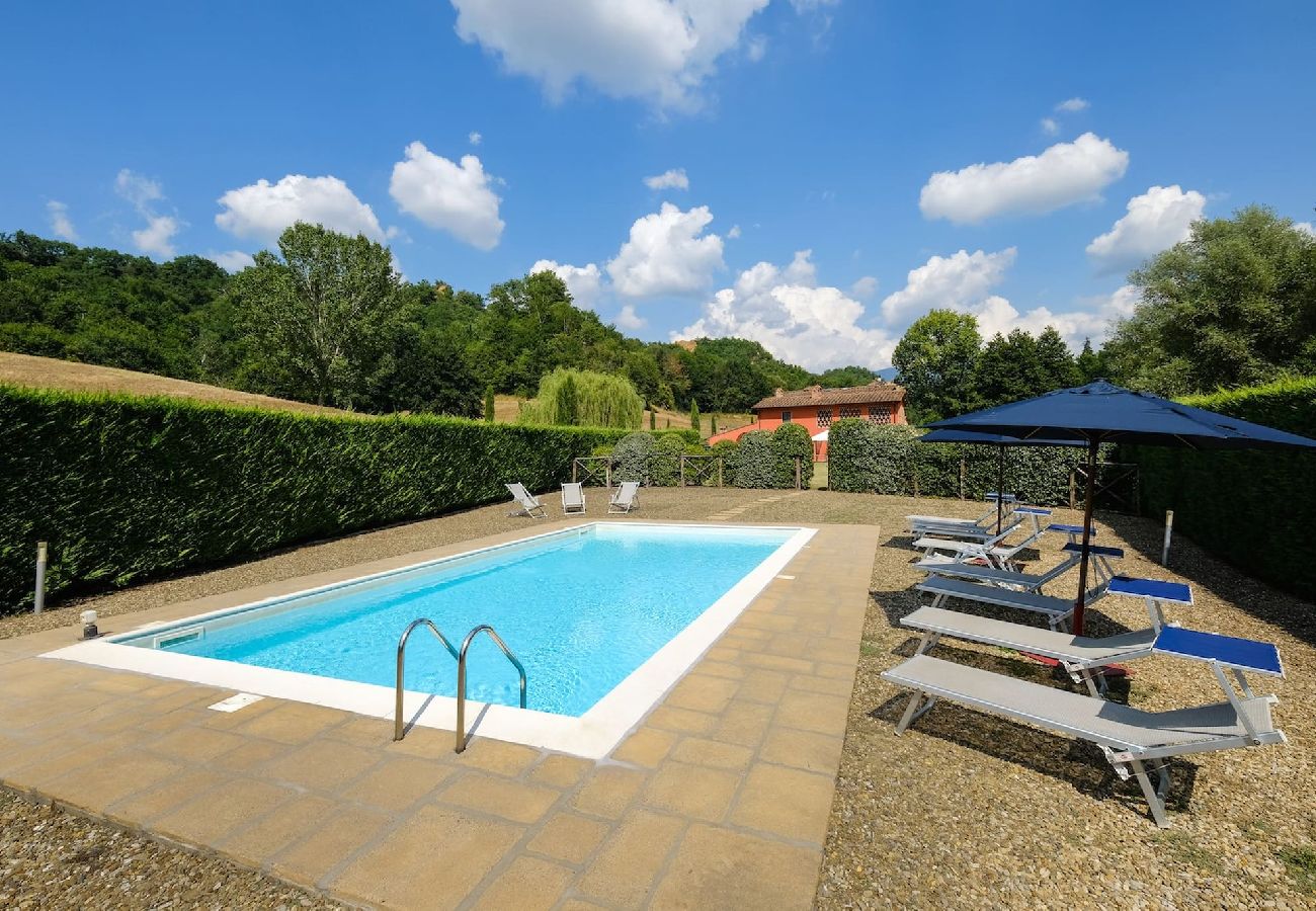Villa in Reggello - Villa Casa Rossa in a scenic place. 16 people