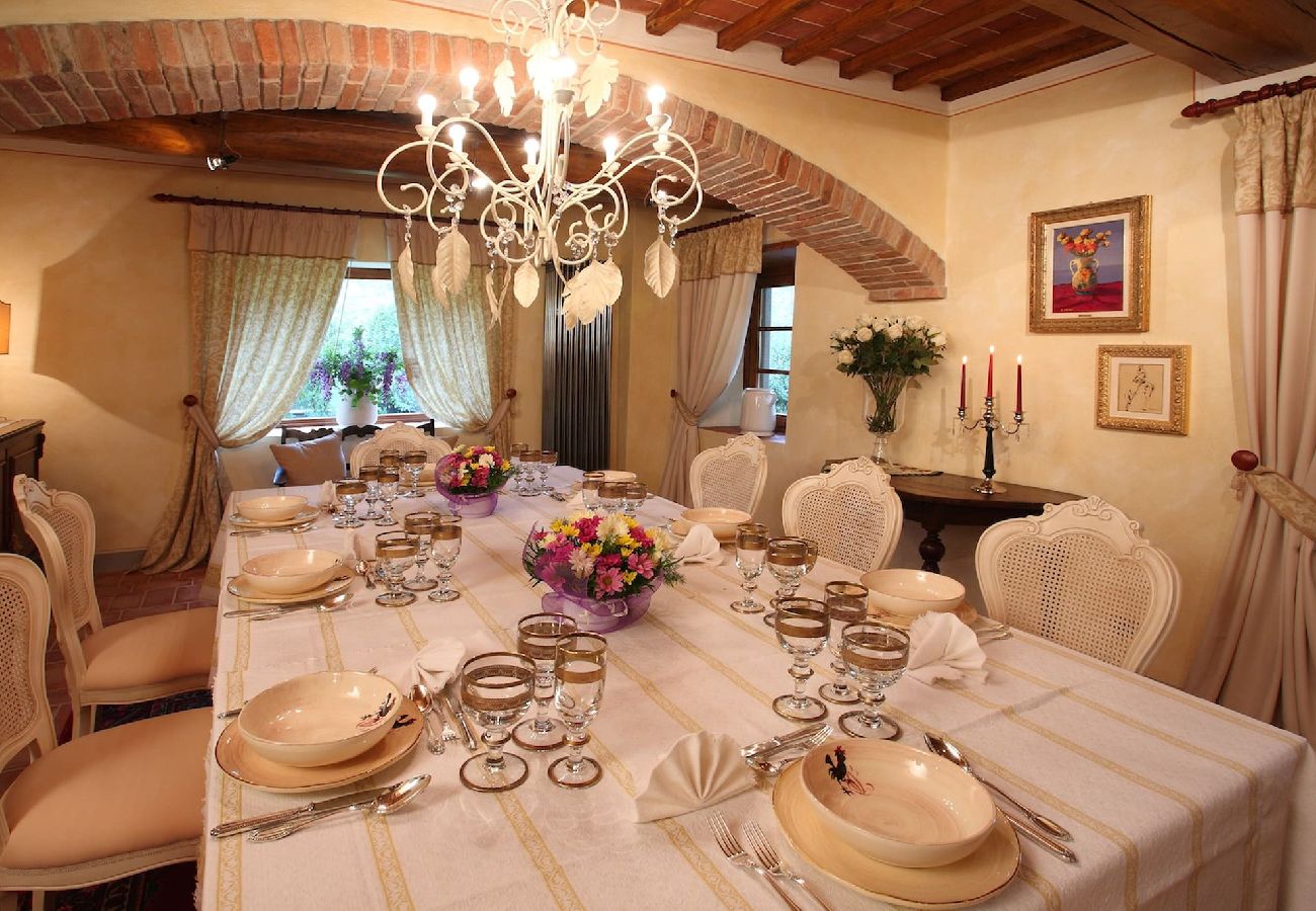 Villa in Reggello - Villa Casa Rossa in a scenic place. 16 people