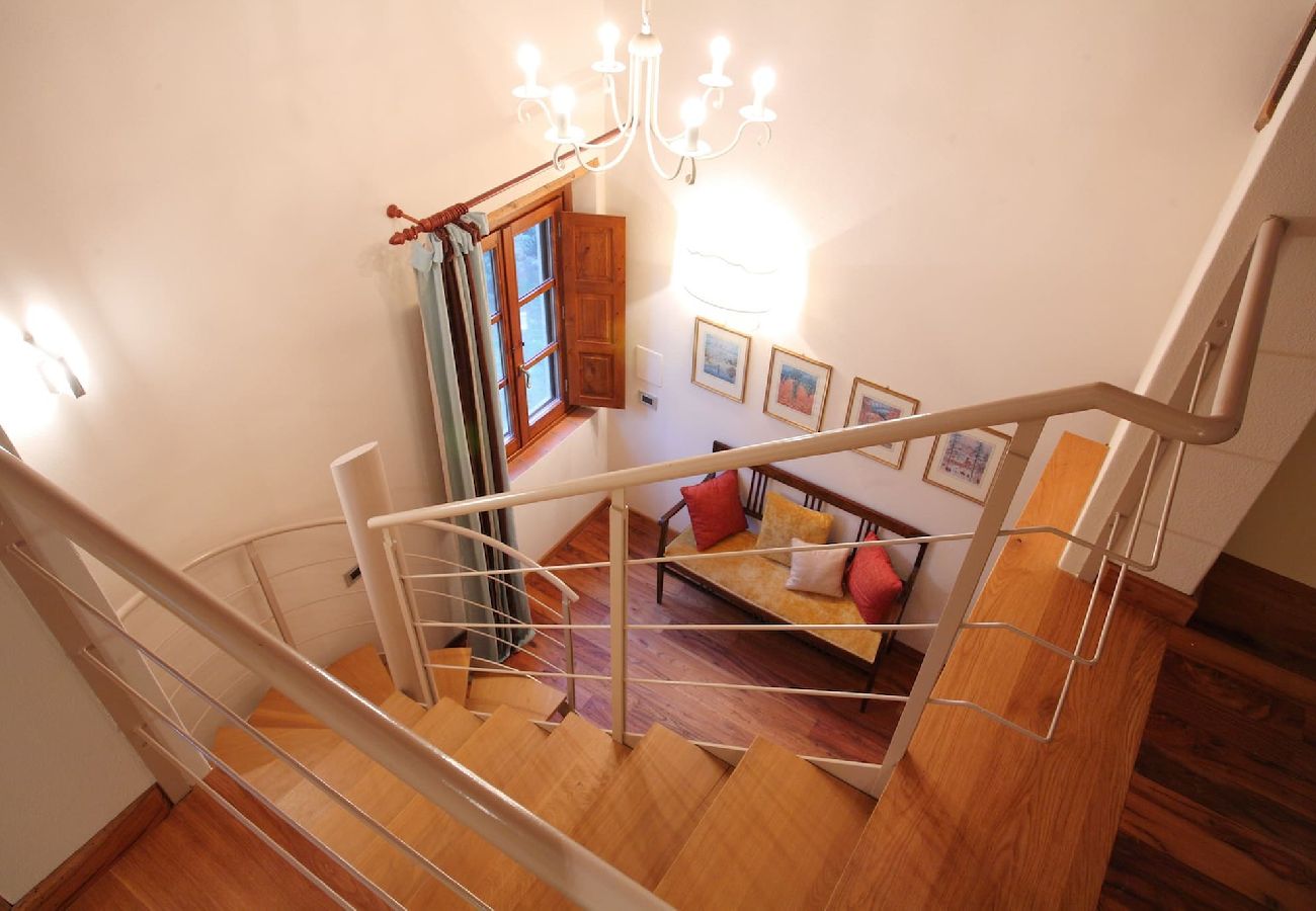 Villa in Reggello - Villa Casa Rossa in a scenic place. 16 people