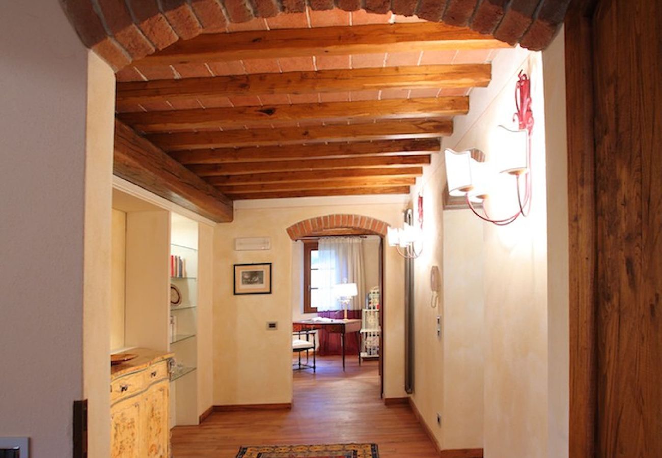 Villa in Reggello - Villa Casa Rossa in a scenic place. 16 people