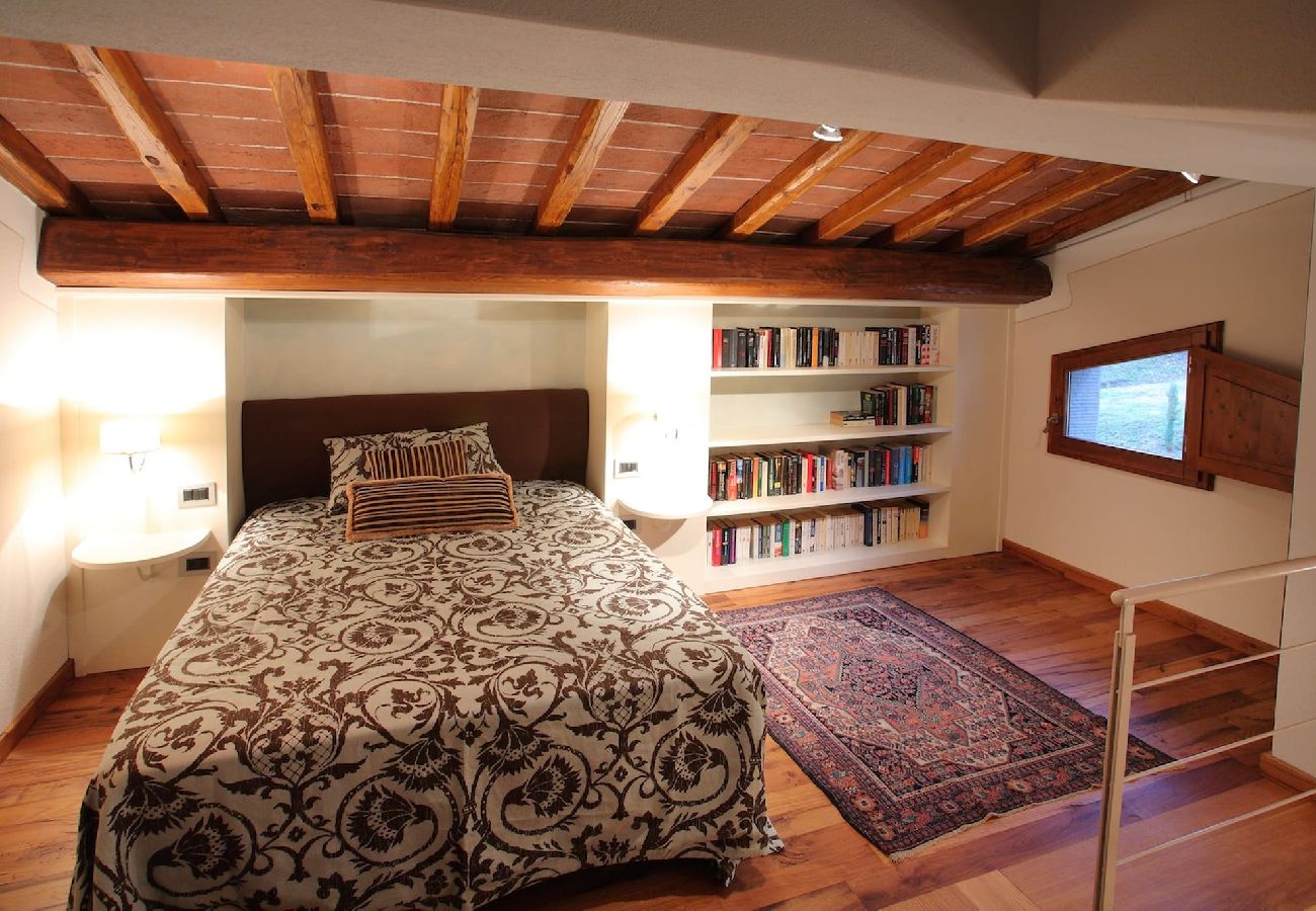 Villa in Reggello - Villa Casa Rossa in a scenic place. 16 people