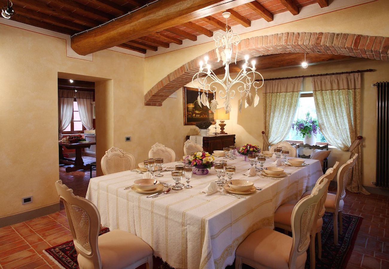 Villa in Reggello - Villa Casa Rossa in a scenic place. 16 people