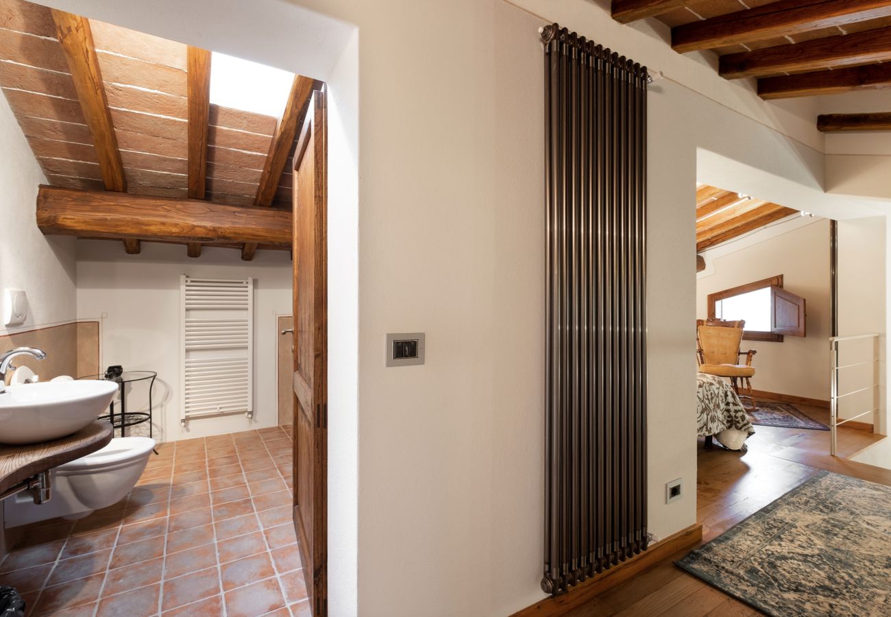 Villa in Reggello - Villa Casa Rossa in a scenic place. 16 people